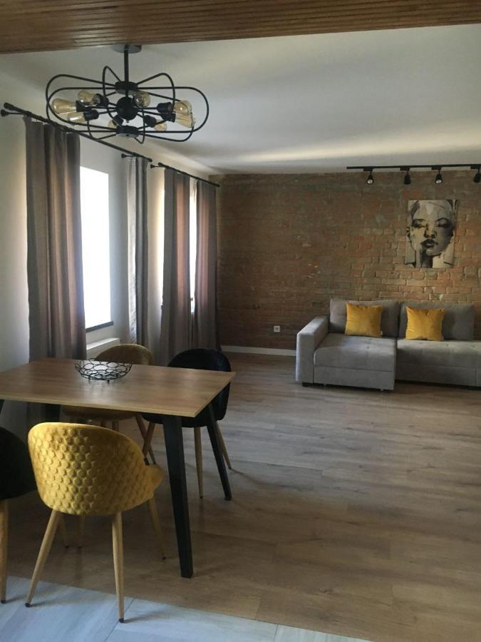 Дворівневі Апартаменти На Площі Ринок Leopoli Esterno foto